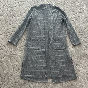 Chic Gray Striped Women's Cardigan